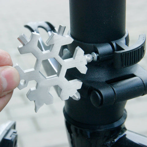 Image of YIJIAOYUN 15-in-1 Stainless Multi-tool